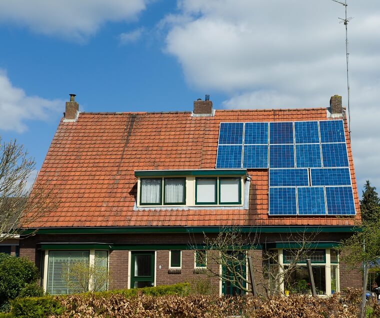 2-onder-1-kap woning met zonnepanelen